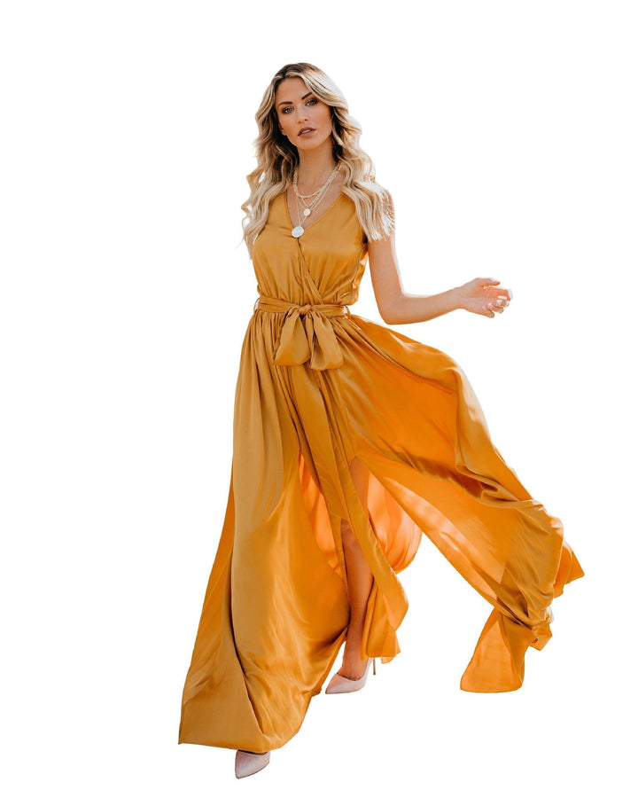 Lola - Elegant Comfort Luxe Fashion Dress