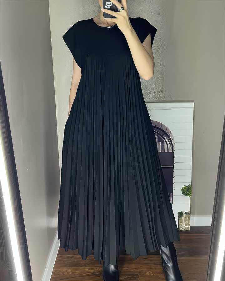 Mila - Elegant Round Neck Sleeveless Pleated Long Dress
