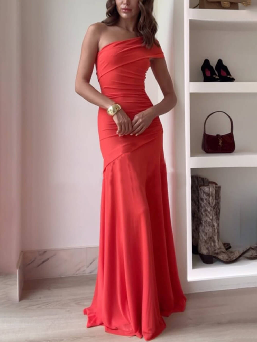 Liora - Elegant Off-Shoulder Ruched Stretch Maxi Dress