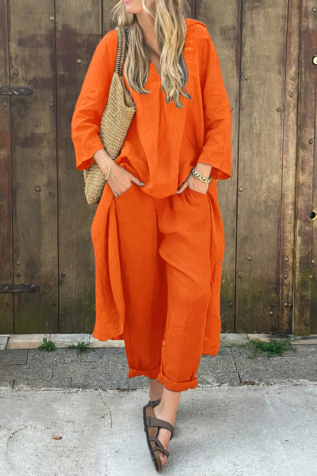 Isla - Loose Fit V-Neck Top & High-Waist Pants Set