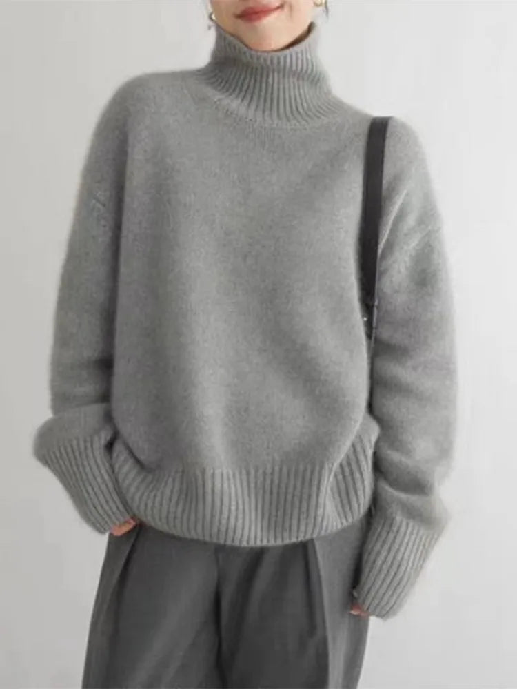 Amaya - Elegant Cashmere Turtleneck Sweater