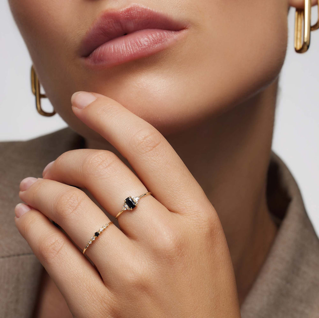 Rhoswen - Baguette Black Spinel Ring