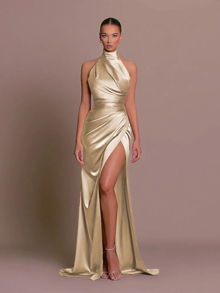 Noelya – Sleek Slit Gown