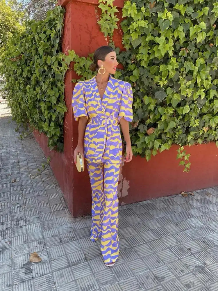 Cadence - Elegant Wave Stripe Print 2-Piece Set