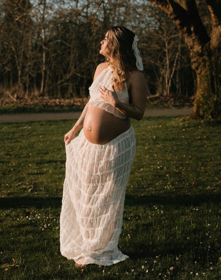 Luna - Maternity Halter Neck Two-Piece Set